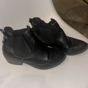 Black ankle boots booties USED Bloggers Favorite